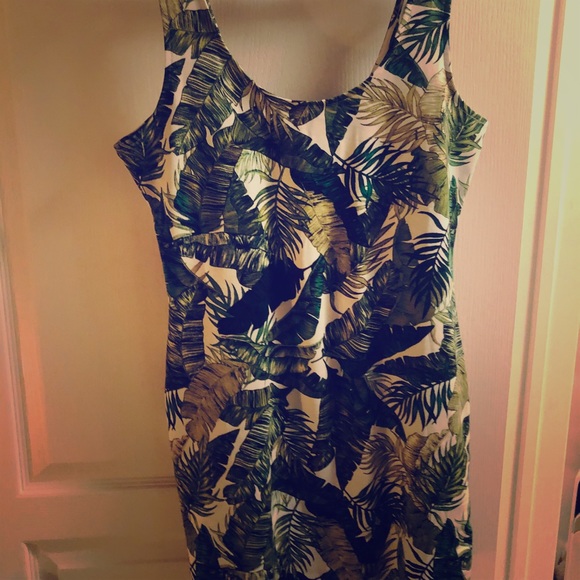 Brand new gorgeous beachy dress! - Picture 1 of 1